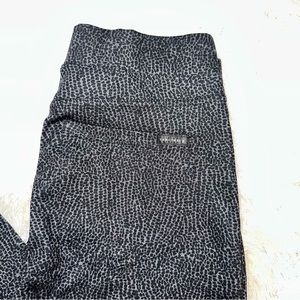 Sanctuary Women’s Black & Grey Animal Print Pants. Size XS. NWT